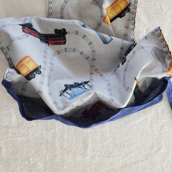 Kids Apron REVERSIBLE Tools & Trains Apron with 3 Pockets Baking Cooking Art - Picture 6 of 11